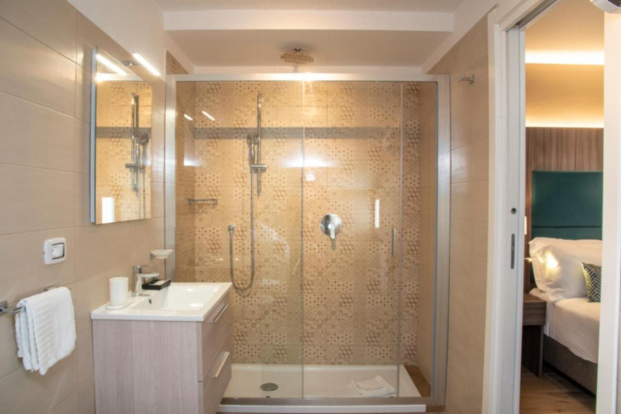 Aurelia Antica Suites & Apartments Рим Экстерьер фото