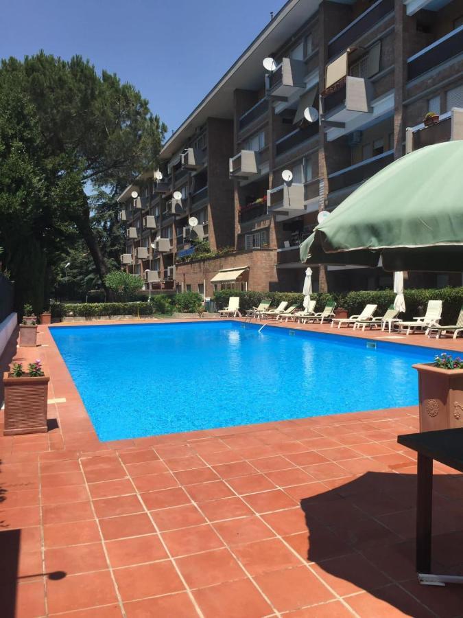 Aurelia Antica Suites & Apartments Рим Экстерьер фото